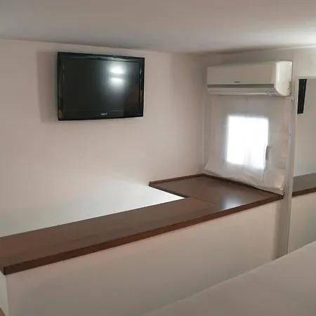 Chiatamone Premium * Neapol