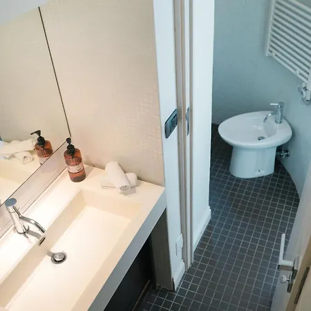 Chiatamone Premium * Неаполь